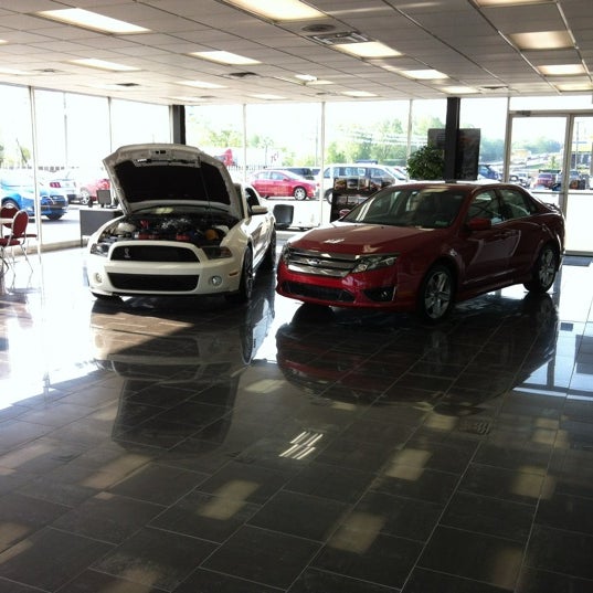 Turnpike Ford Car Dealership