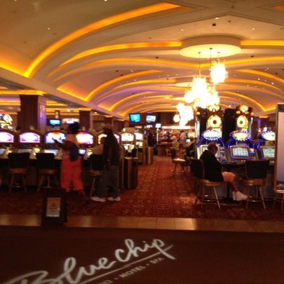 Foto diambil di Blue Chip Casino &amp; Hotel oleh Allan M. pada 8/3/2012