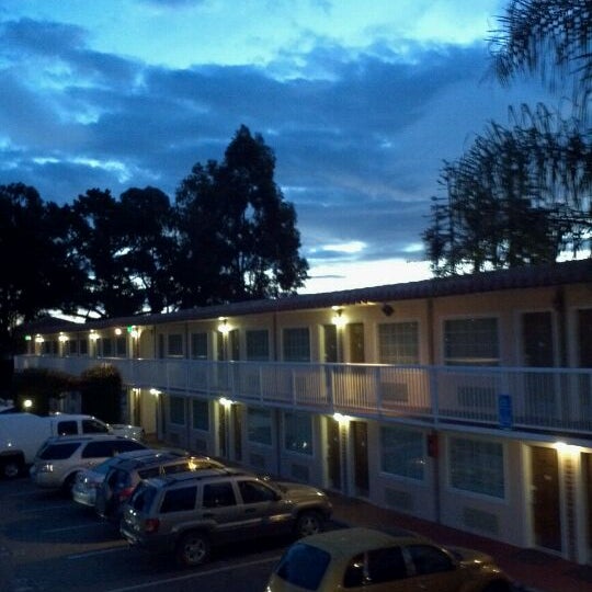 Photo taken at SFO El Rancho Inn, SureStay Collection by Best Western by Luis D. on 2/12/2012