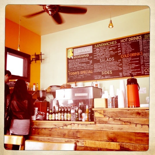 Foto diambil di L&#39;acajou Bakery &amp; Café oleh Crispin M. pada 3/22/2012
