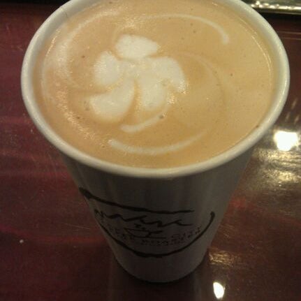 Foto tirada no(a) Park City Coffee Roaster por Kylie A. em 4/15/2012