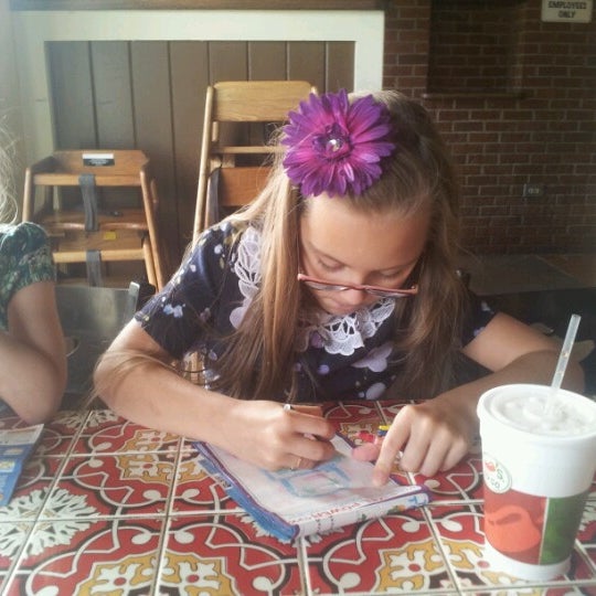 Photo taken at Chili&#39;s Grill &amp; Bar by Christi W. on 8/6/2012