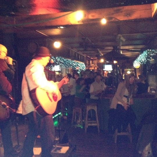 Foto tirada no(a) Paddy Reilly&#39;s Music Bar por Kathy B. em 4/1/2012