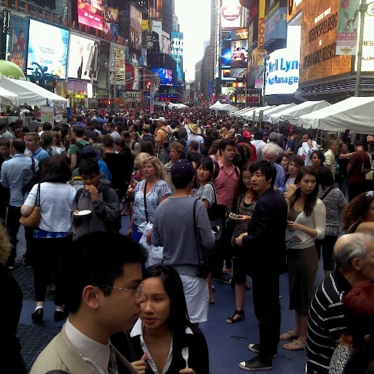 6/11/2012에 Steven B.님이 Taste of Times Square에서 찍은 사진