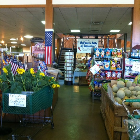 Photo taken at DePiero&#39;s Farm Stand and Greenhouses by Marse on 7/8/2012