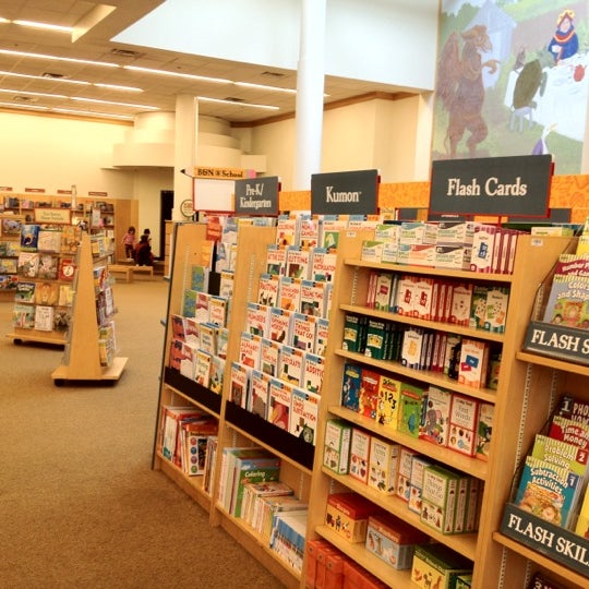 Photos At Barnes Noble 26 Tips From 3588 Visitors
