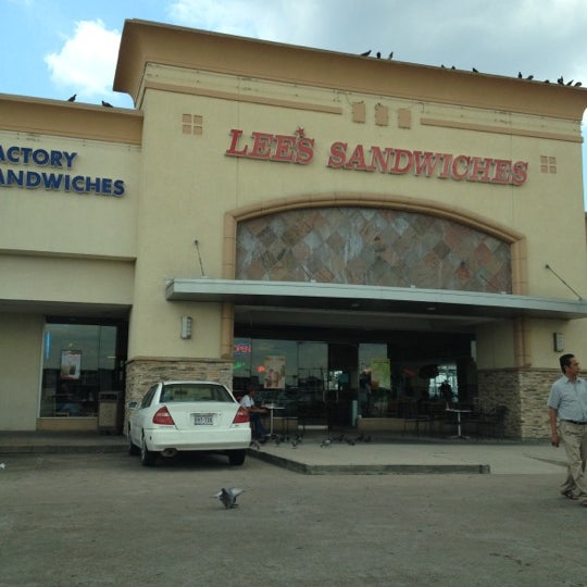 Lee's Sandwiches - Vietnamese Restaurant in Houston