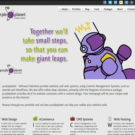 รูปภาพถ่ายที่ purpleplanet - Software Solutions โดย Matt A. เมื่อ 7/26/2012