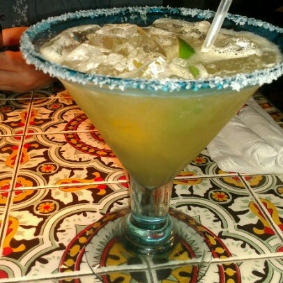 Photo taken at Chili&#39;s Grill &amp; Bar by marfig on 7/11/2012