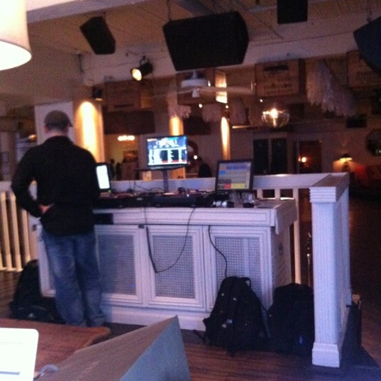 4/12/2012にLaura B.がThe Fifth Social Clubで撮った写真