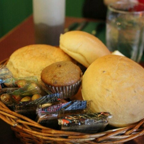 Foto diambil di The Silvercryst Supper Club and Resort oleh Jason W. pada 4/14/2012