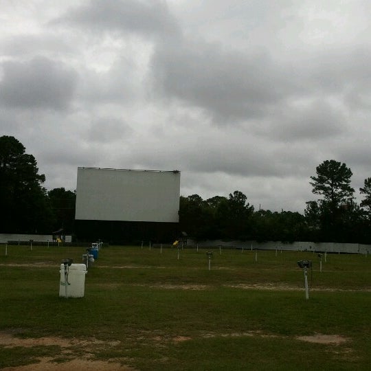 Photo taken at Hwy 21 Drive-in Theatre by Bonnie B. on 6/10/2012