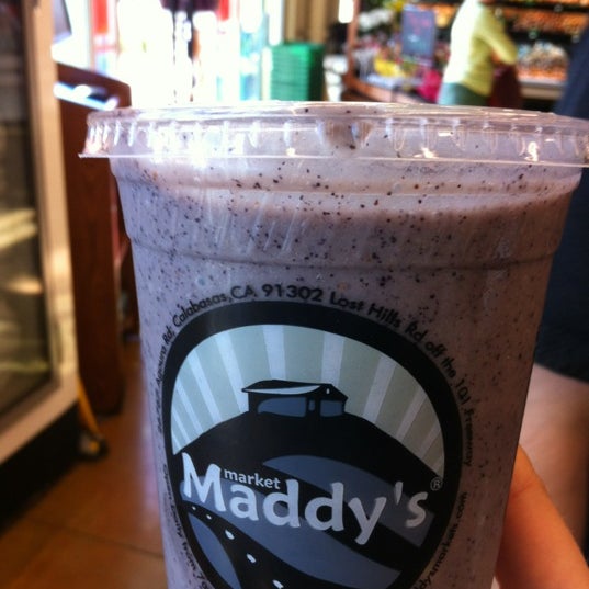 รูปภาพถ่ายที่ Maddy&#39;s Market โดย Angela H. เมื่อ 2/10/2012