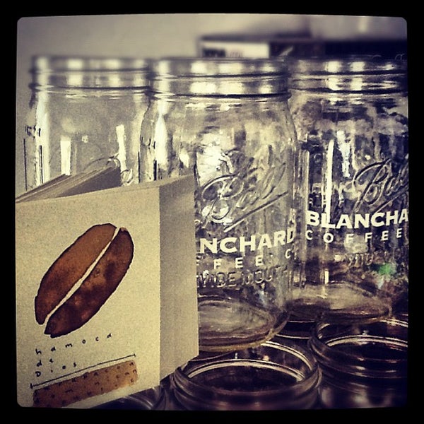 6/26/2012にBlanchard&#39;s C.がBlanchard&#39;s Coffee Co. Roast Labで撮った写真