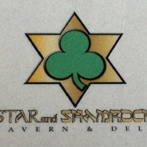 Foto tirada no(a) The Star and Shamrock por Jen R. em 9/2/2012