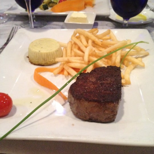 5/11/2012にCatalina S.がLe Provençal Restaurantで撮った写真