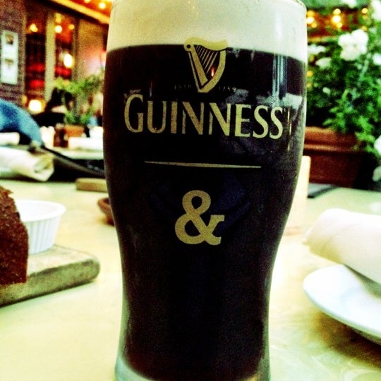 6/29/2012 tarihinde Christopher T.ziyaretçi tarafından Muldoon&#39;s Irish Pub'de çekilen fotoğraf