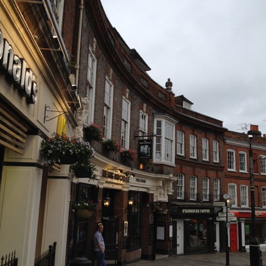 The King and Castle (Wetherspoon) 28 tips