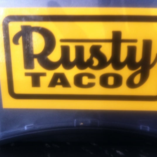 Foto diambil di Rusty Taco oleh Beth P. pada 6/3/2012