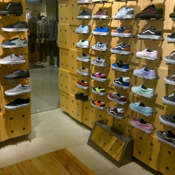 Photos At Vans Now Closed Downtown Core 125 Visitors
