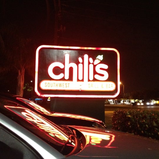 Photo taken at Chili&#39;s Grill &amp; Bar by Bernice Y. on 4/1/2012