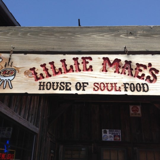 Das Foto wurde bei Lillie Mae&#39;s House of Soul Food von John M. am 5/4/2012 aufgenommen