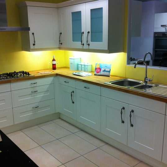 Wren Kitchens Greyhound Retail Park Chester Cheshire