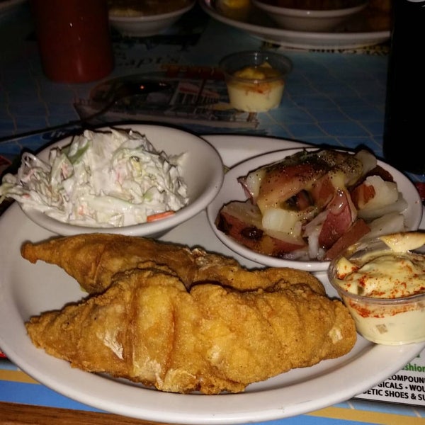 Photo taken at Captain&#39;s Table Fish House Restaurant by Heather C. on 10/7/2015