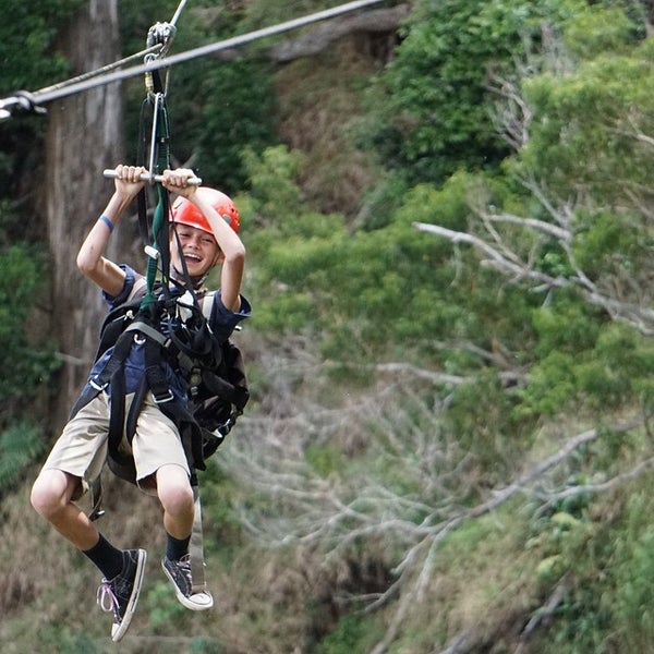 Das Foto wurde bei Piiholo Ranch Zipline von Shelby B. am 3/26/2015 aufgenommen