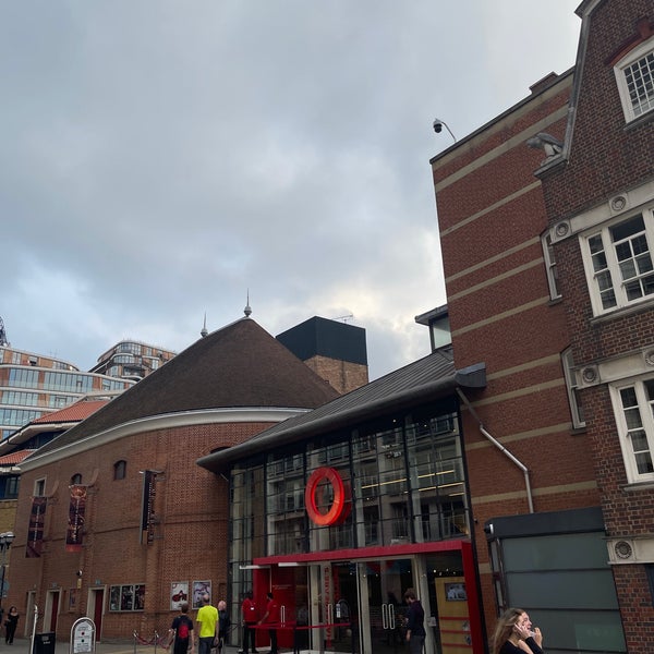 Foto scattata a Shakespeare&#39;s Globe Theatre da Carl W. J. il 8/25/2022