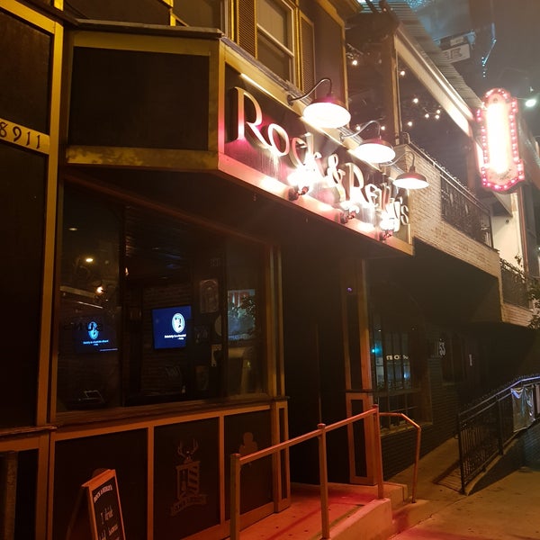 Foto tirada no(a) Rock &amp; Reilly&#39;s Irish Pub por Arni G. em 9/28/2017