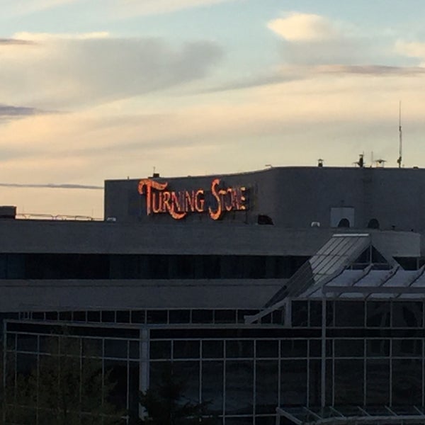 Photo taken at Turning Stone Resort Casino by Agent 8. on 5/13/2018