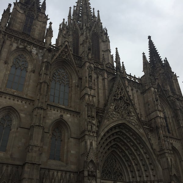 Photo taken at Cathedral of the Holy Cross and Saint Eulalia by 七宮 そ. on 4/20/2019
