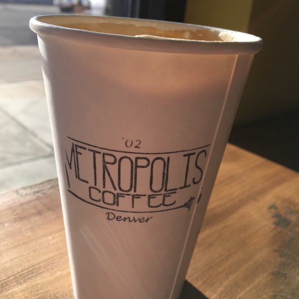 Foto diambil di Metropolis Coffee oleh Devin R. pada 1/2/2017