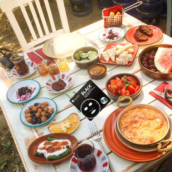 Assorted Turkish breakfast set is great! We came for twice!