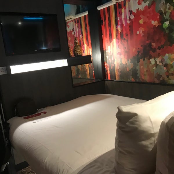 Photo taken at Hampshire Hotel - Eden Amsterdam by Tamira R. on 12/20/2019