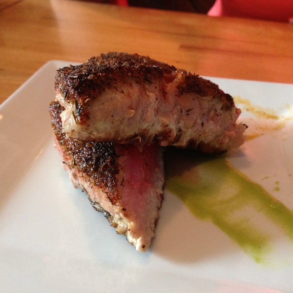 Blackened Tuna appetizer is tasty, and the serving size is big! Mmmm.