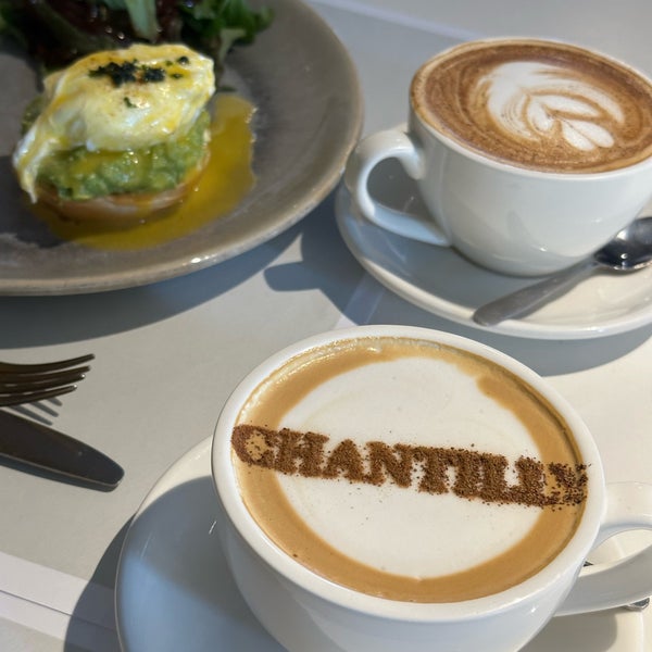 10/6/2023 tarihinde أسيل فهد ♋.ziyaretçi tarafından Café Chantilly'de çekilen fotoğraf