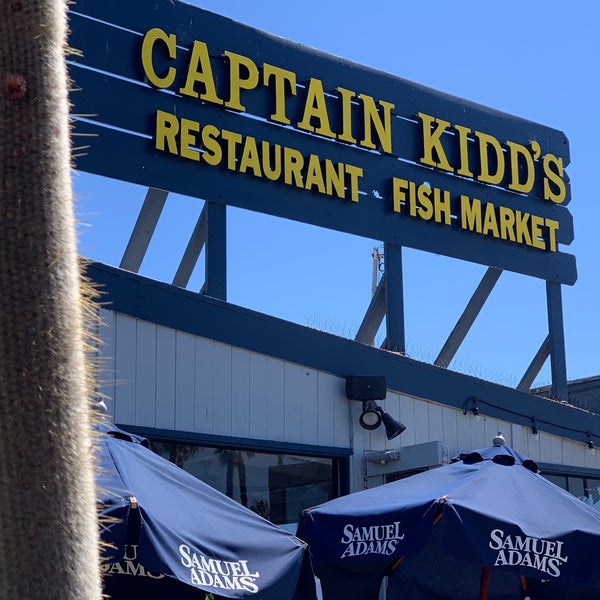 Photo taken at Captain Kidd&#39;s Fish Market &amp; Restaurant by Phil N. on 4/13/2019