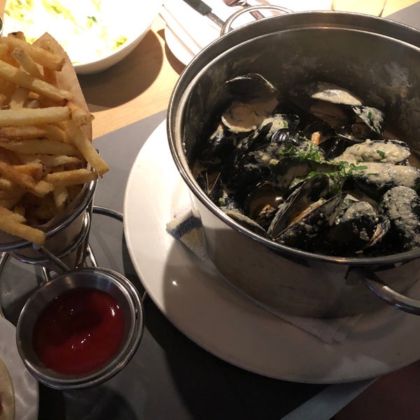 Photo taken at Flex Mussels by Paul H. on 7/12/2019