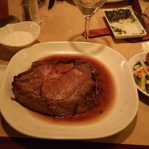 Photo taken at Redwood Steakhouse by Michael C. on 1/11/2015