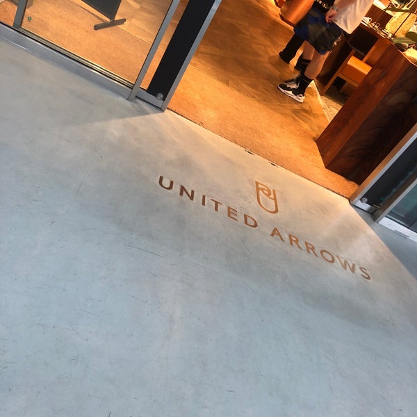 United Arrows Clothing Store In 名古屋市