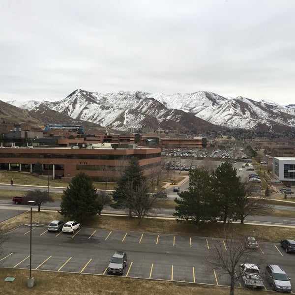 Foto scattata a Salt Lake City Marriott University Park da Joe W. il 3/1/2016