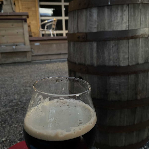 Photo taken at Left Hand Brewing Company by Friendly R. on 7/8/2022