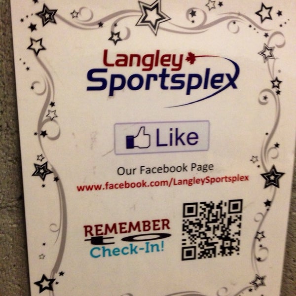 Foto tirada no(a) Langley Sportsplex por Paul K. em 10/31/2013