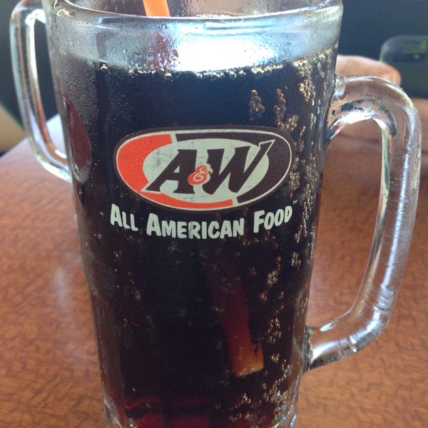Photo taken at A&amp;W Restaurant by Andrew Z. on 8/30/2014