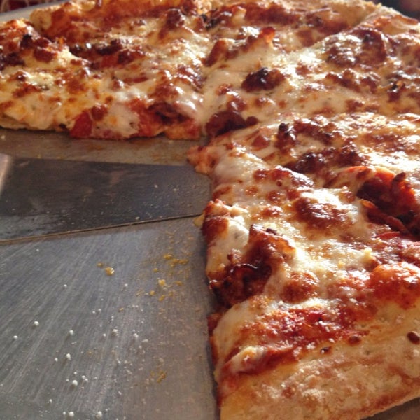 Goodfellas Pizza, Bar And Grill 17 tips from 289 visitors