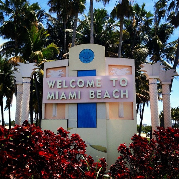 Welcome To Miami Beach Sign Fl