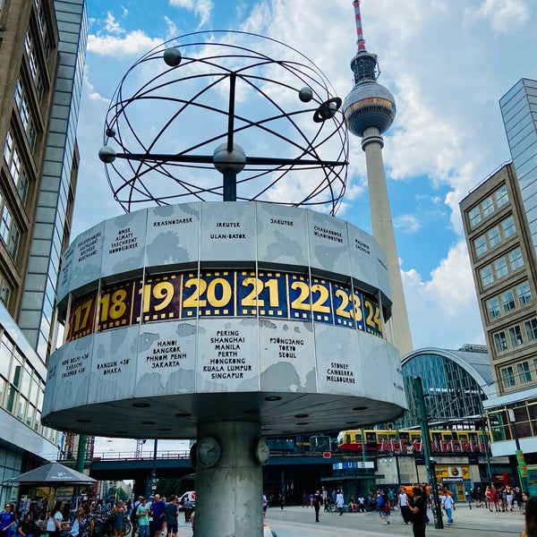 Die Uhr der fließenden Zeit FlowofTime Clock Wilmersdorf Berlin, Berlin