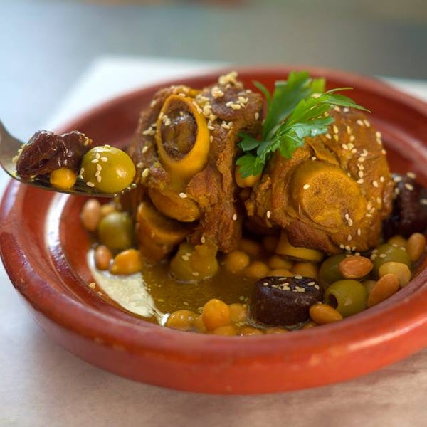 sultan.corkHad a long day? Shake it off with a mouth-watering Moroccan feast! #sultan #sultancork #moroccanfood #cork Online bookings --> sultan.cork@gmail.com 021 241 42 72